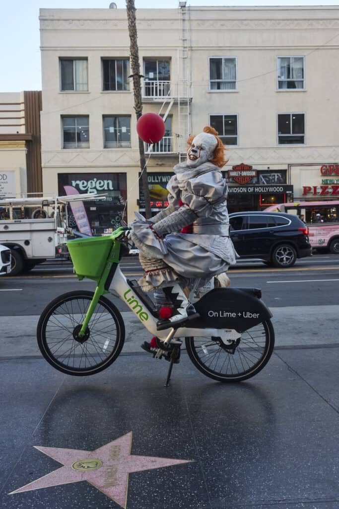 Los Angeles Red Balloon Takeover / Zdroj: HBO