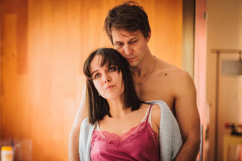 V Prahe na Barrandove sa 10. mája 2025 nakrúcal nový seriál TV Nova o spisovateľke Simone Monyovej pod názvom Monyová. / Zdroj: VOYO