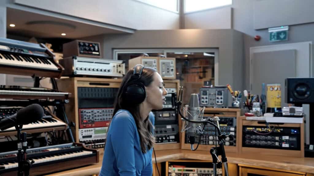 Charlotte - song studio / kredit: Billion Streams Entertainment a Gott Agency